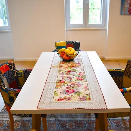 Anna Apartment
